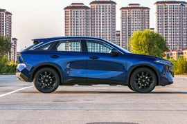   2021款启辰大V 260T天王版