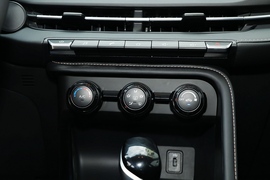   2021款长安CS15 1.5L 自动进取型