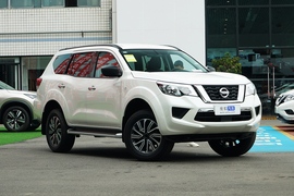   2020款日产途达 2.5L XE 手动两驱精英版