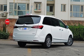  2022款别克GL8 陆上公务舱 652T 豪华型