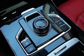   2021款中国重汽VGV U75PLUS 2.0TGDI 奇趣山地版 7座