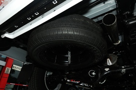   2021款郑州日产锐骐 2.4L汽油四驱小康版基型车2TZD