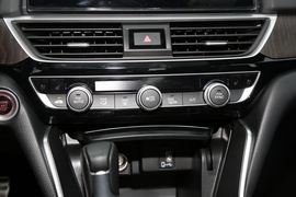   2022款本田英仕派 260TURBO 精耀版