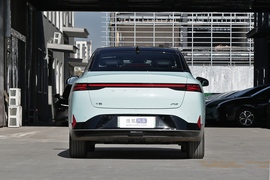   2021款小鹏P5 550E