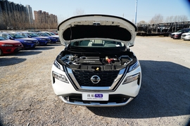   2021款日产奇骏 VC-Turbo 300 CVT 四驱 尊享版 7座