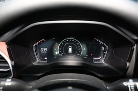   2021款起亚智跑 Ace 2.0L 精彩版