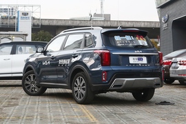   2021款起亚智跑 Ace 2.0L 精彩版