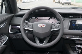   2022款凯迪拉克XT4 28T 两驱风尚型