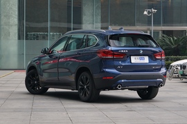   2022款宝马X1 sDrive20Li 时尚型