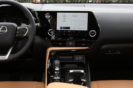   2022款雷克萨斯NX 260 前驱 创悦版