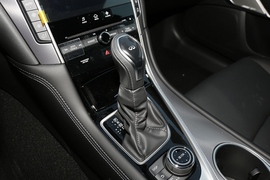   2022款英菲尼迪Q50L 2.0T 进享版