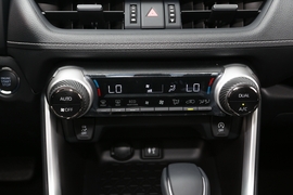   2022款丰田威兰达 2.0L CVT两驱豪华PLUS版