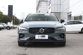   2022款沃尔沃V60 B5 智雅运动版