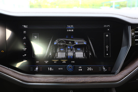   2022款大众途锐 3.0TSI 锐享版 曜黑运动套装