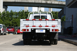 2022款东风小康D71PLUS 1.6L标准版SFG16G