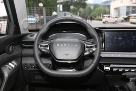   2021款宝骏Valli 1.5T 大理天空 CVT尊享型