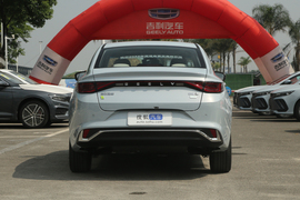   2022款吉利帝豪L 雷神Hi·X 1.5TD-DHT Pro 100KM Super 迅