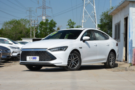   2021款比亚迪秦PLUS DM-i 120KM 尊贵型
