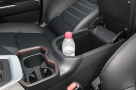   2022款丰田RAV4荣放 2.0L CVT两驱风尚Plus版