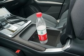   2022款奥迪Q8 45 TFSI 豪华动感型