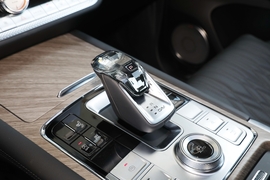   2022款坦克500 3.0T 商务版 登峰型 5座