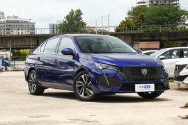   2022款标致408 1.6T顶配型