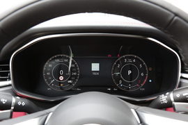   2022款捷豹XFL 2.0T P250 两驱精英运动版
