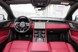   2022款捷豹XFL 2.0T P250 两驱精英运动版