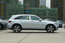   2022款奔驰GLC 260 L 4MATIC 动感型 改款
