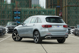   2022款奔驰GLC 260 L 4MATIC 动感型 改款