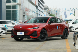   2022款长安UNI-V 1.5T 运动版