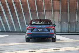   2023款 东风本田 思域 2.0L e:HEV 高配版