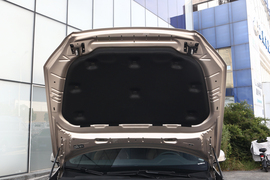   2023款沃尔沃XC60 B5 四驱智远豪华版