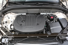   2023款沃尔沃XC60 B5 四驱智远豪华版