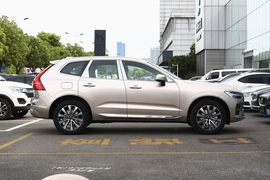   2023款沃尔沃XC60 B5 四驱智远豪华版