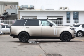   2023款路虎揽胜 3.0 L6 400PS 典范加长版