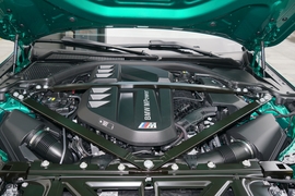   2023款宝马M4双门轿跑车 雷霆版