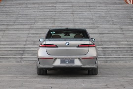 2023款宝马i7 xDrive 60L