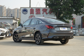   2022款名爵5 180DVVT CVT青春豪华版