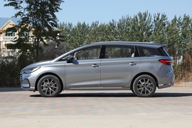   2022款比亚迪宋MAX DM-i 105KM 旗舰型