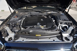 2023款奔驰E 300 L 豪华型