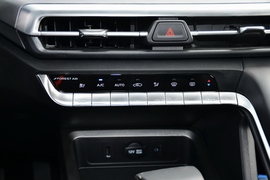   2022款长安CS35PLUS 蓝鲸NE 1.4T DCT豪华型
