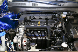   2023款起亚K3 1.5L CVT尊贵版