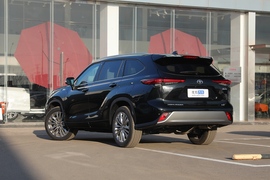   2022款丰田汉兰达 380T 四驱豪华版 7座