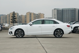   2023款奥迪A4L 40 TFSI 时尚动感型