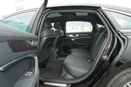   2023款奥迪A6L 55 TFSI quattro 尊享动感型