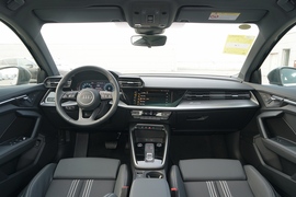   2023款奥迪A3L Limousine 35 TFSI 时尚运动型