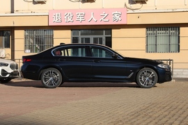   2023款宝马530Li 领先型 M运动套装