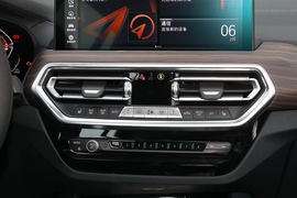   2023款宝马X3 xDrive30i 领先型 M曜夜套装