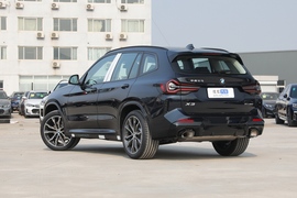   2023款宝马X3 xDrive30i 领先型 M曜夜套装
